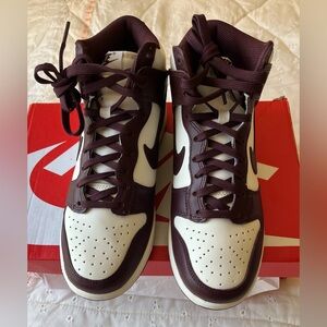 Women’s Nike Dunk High Burgundy Crush DD1869-601 Size 61/2 New!